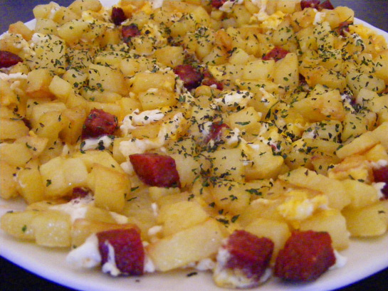 Patatesli Yumurta